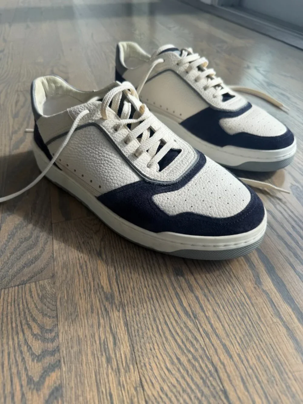Brunello Cucinelli Round Toe Lace Up Sneakers Mens 42 IT *Worn Once